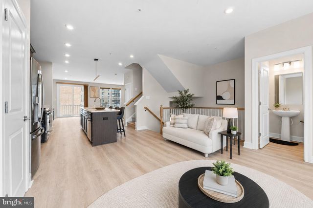 3545 STELLA BLUE DR, Hyattsville, MD 20782