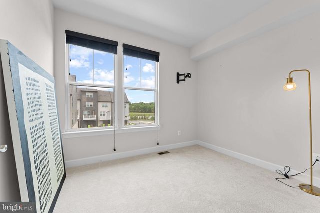 3545 STELLA BLUE DR, Hyattsville, MD 20782