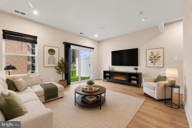 3545 STELLA BLUE DR, Hyattsville, MD 20782