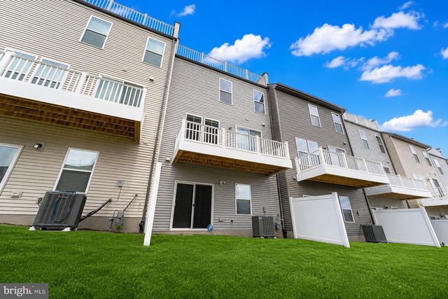 3545 STELLA BLUE DR, Hyattsville, MD 20782