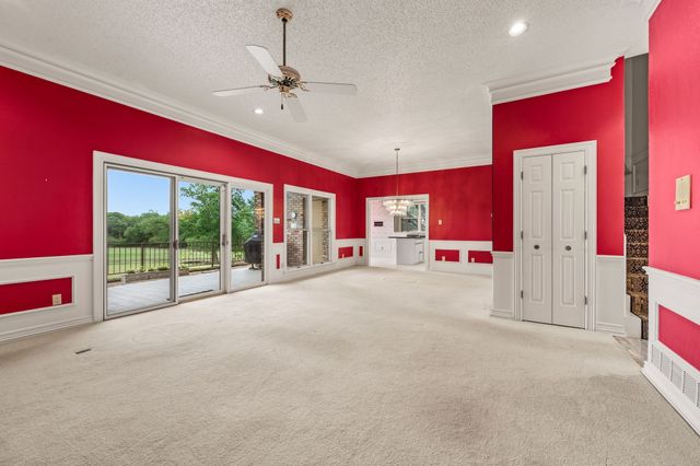 1626 Mai Avenue, Desoto, TX 75115