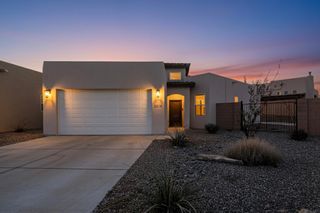 2214 Calle De Ortiz SW, Los Lunas, NM 87031