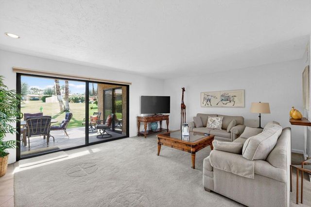 72975 Grass Court, Palm Desert, CA 92260