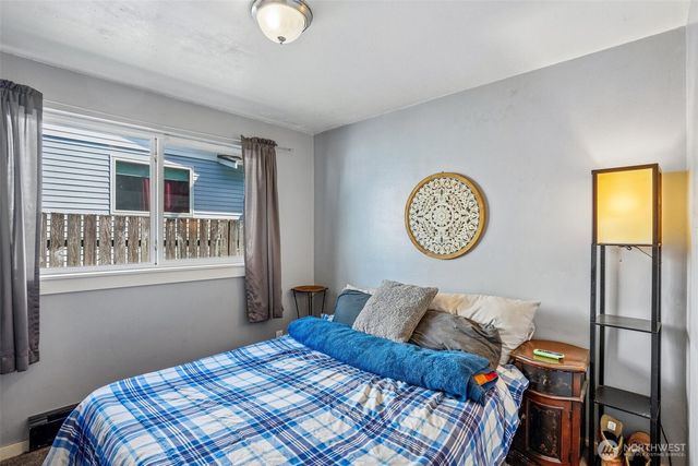 1006 S 72nd Street, Tacoma, WA 98408