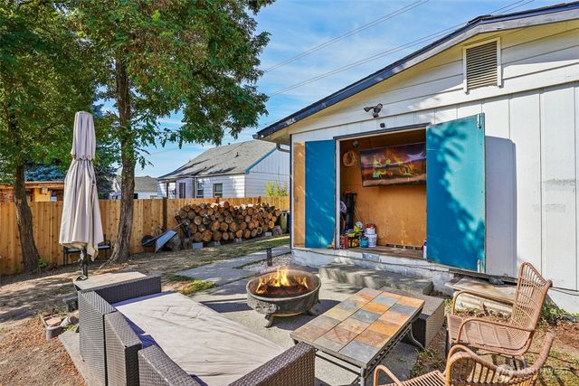 1006 S 72nd Street, Tacoma, WA 98408