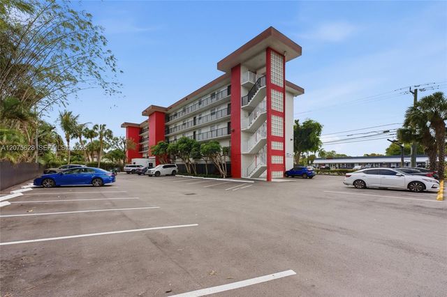 2520 N Andrews Avenue 303A, Wilton Manors, FL 33311