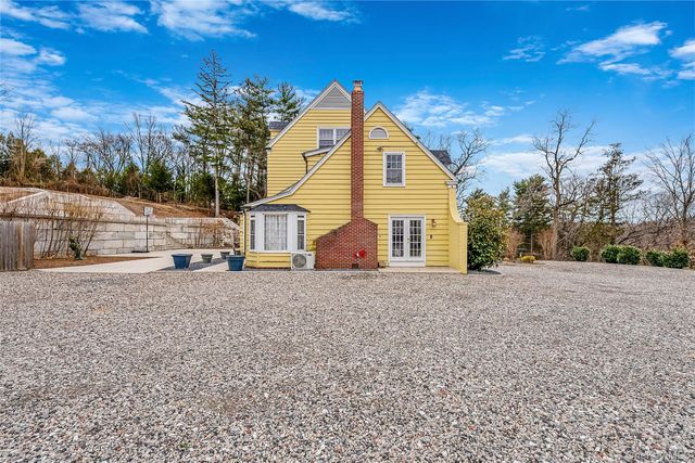 195 Cedar Swamp Road, Glen Head, NY 11545