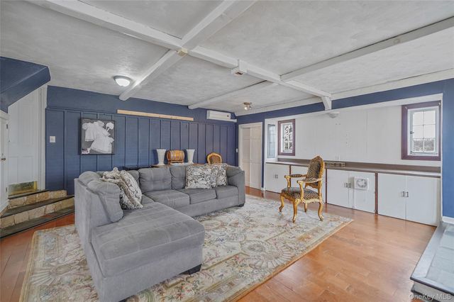 195 Cedar Swamp Road, Glen Head, NY 11545