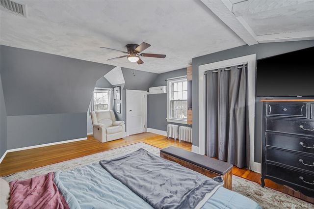 195 Cedar Swamp Road, Glen Head, NY 11545