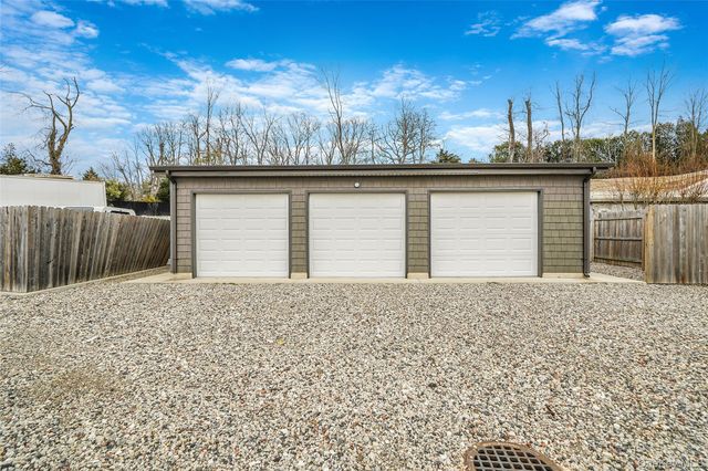 195 Cedar Swamp Road, Glen Head, NY 11545