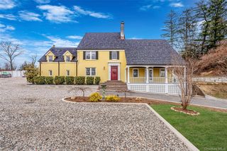 195 Cedar Swamp Road, Glen Head, NY 11545