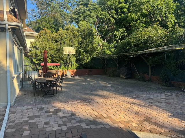 139-04 Coolidge Avenue, Briarwood, NY 11435