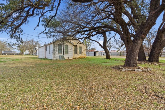 1013 Tejas Lane, Stephenville, TX 76401