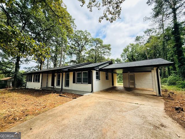 5456 Brownlee Road, Stone Mountain, GA 30087