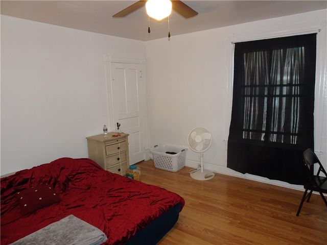 202-204 N 3rd St, Youngwood, PA 15697