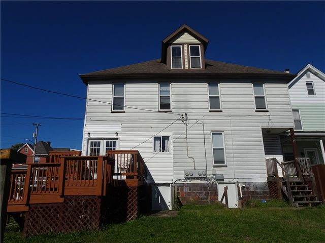 202-204 N 3rd St, Youngwood, PA 15697