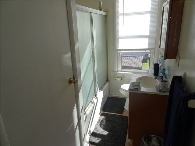 202-204 N 3rd St, Youngwood, PA 15697