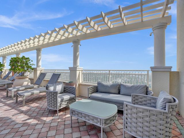 511 SE 5th Avenue 1415, Fort Lauderdale, FL 33301