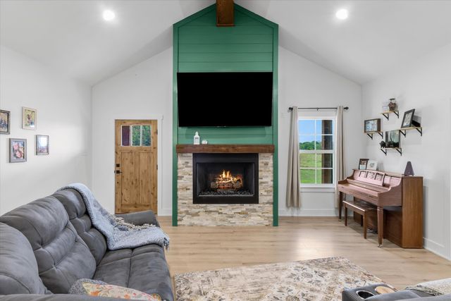 832 Vz County Road 4512, Ben Wheeler, TX 75754