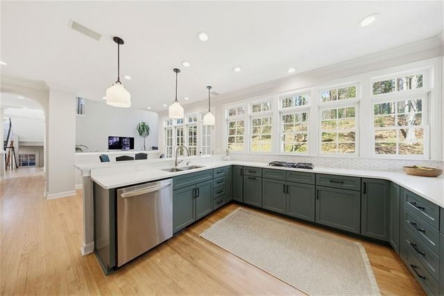 300 High Branch Way, Roswell, GA 30075