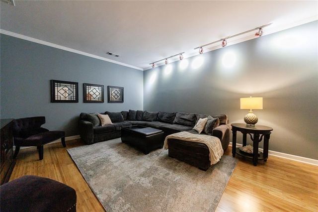 300 High Branch Way, Roswell, GA 30075