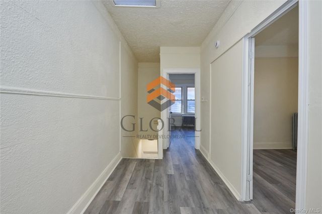 865 E 215th Street, Bronx, NY 10467