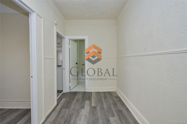 865 E 215th Street, Bronx, NY 10467