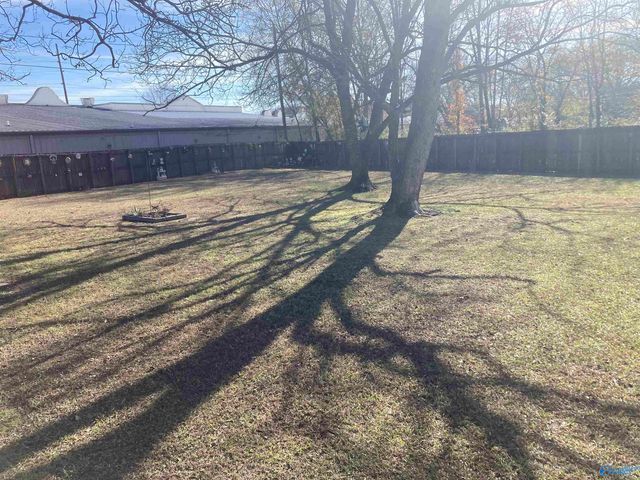 756 SW Morris Street SW, Hartselle, AL 35640