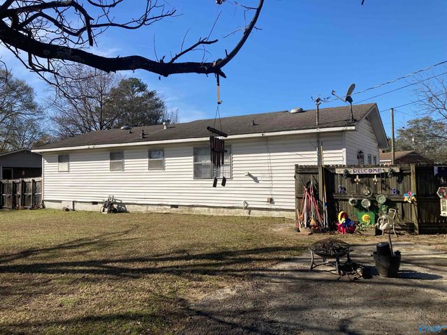 756 SW Morris Street SW, Hartselle, AL 35640