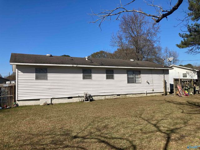 756 SW Morris Street SW, Hartselle, AL 35640
