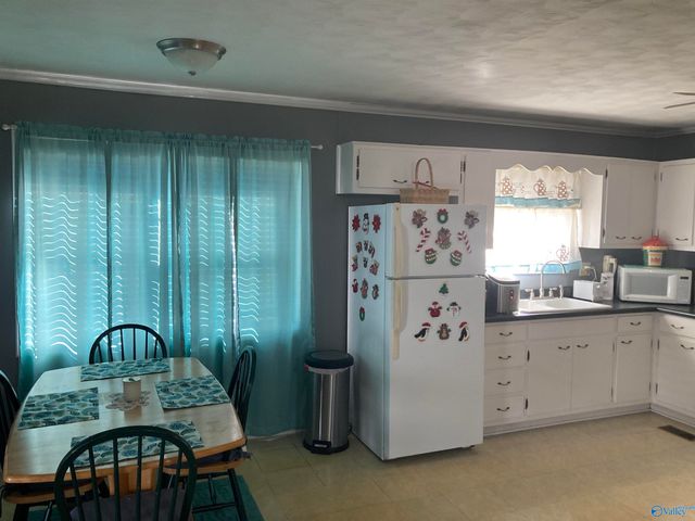 756 SW Morris Street SW, Hartselle, AL 35640