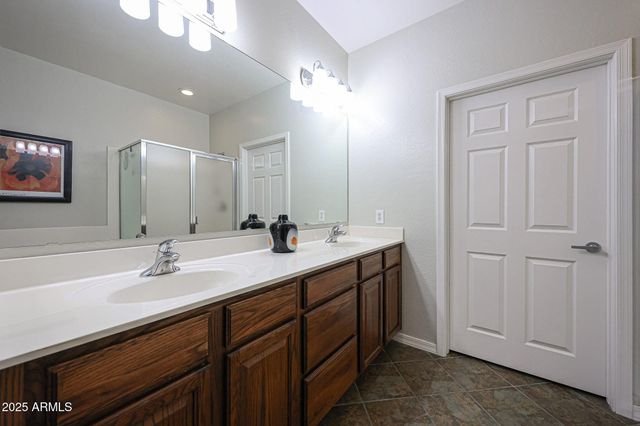 33550 N DOVE LAKES Drive 2035, Cave Creek, AZ 85331