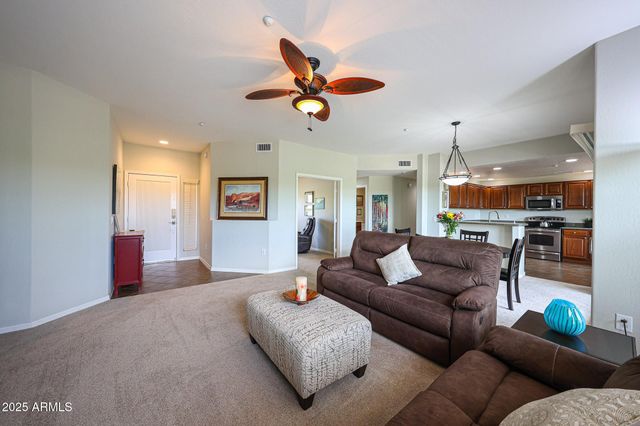 33550 N DOVE LAKES Drive 2035, Cave Creek, AZ 85331