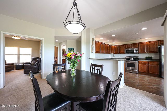 33550 N DOVE LAKES Drive 2035, Cave Creek, AZ 85331