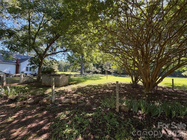 3538 Back Creek Church Road, Charlotte, NC 28213