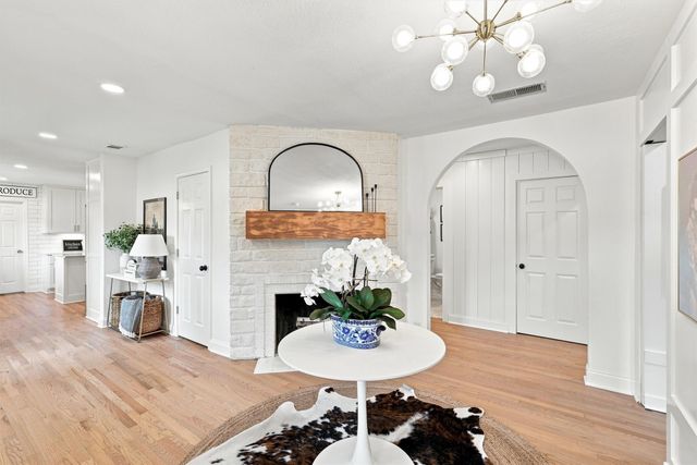 6387 Greenway Road, Fort Worth, TX 76116