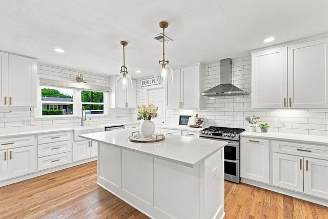 6387 Greenway Road, Fort Worth, TX 76116
