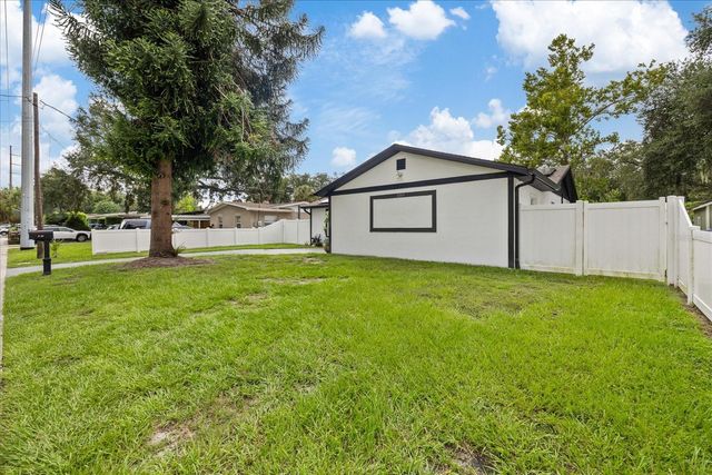 3209 E HANNA AVENUE, Tampa, FL 33610