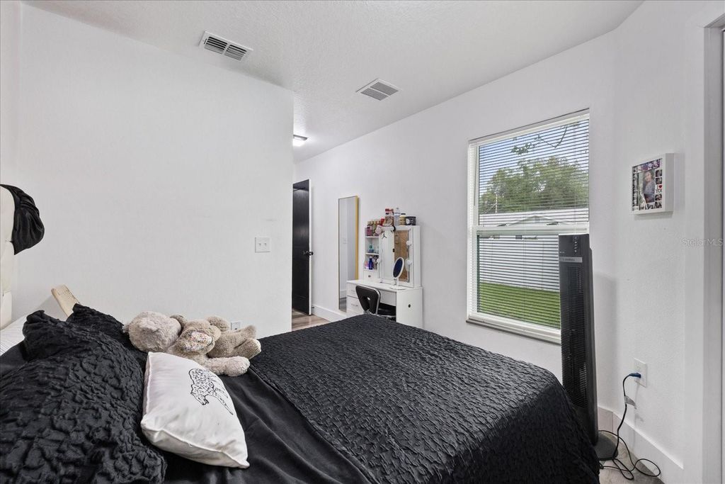 Image 25 of property listing at 3209 E HANNA AVENUE, Tampa, FL 33610