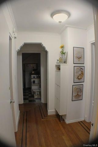 135 E Olive Street Upper, Long Beach, NY 11561