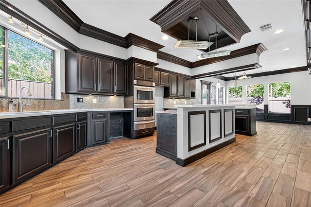 3010 Cedar Woods Place, Houston, TX 77068