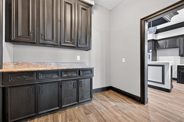 3010 Cedar Woods Place, Houston, TX 77068