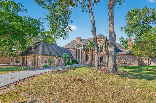3010 Cedar Woods Place, Houston, TX 77068