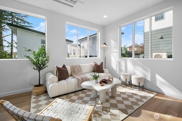 1806 28th Avenue S, Seattle, WA 98144