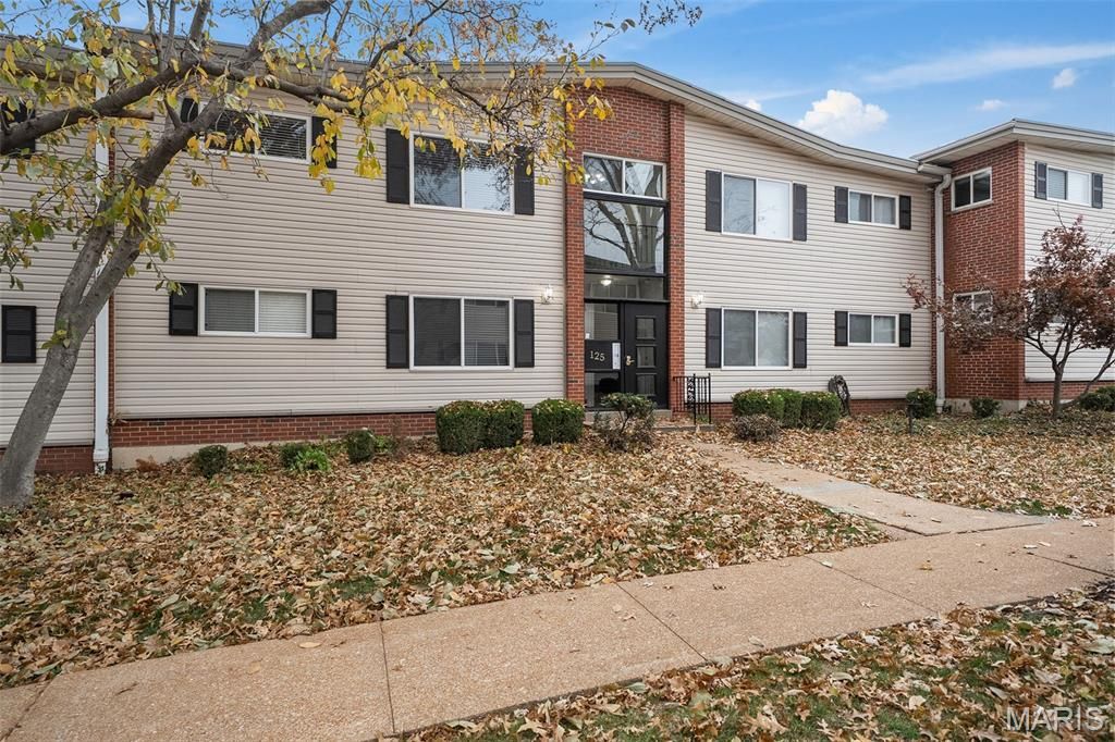 125 E Washington Avenue 2N, Kirkwood, MO 63122