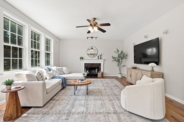 37 Aspen Avenue, Grafton, MA 01560