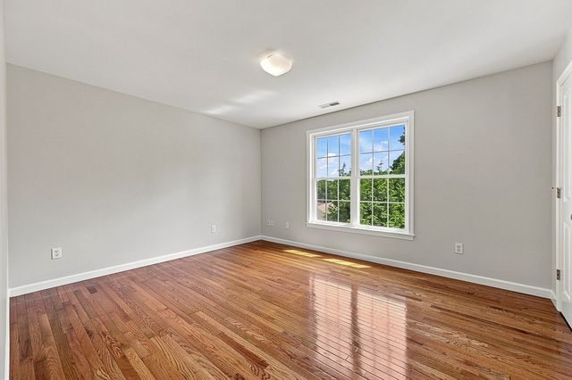 37 Aspen Avenue, Grafton, MA 01560