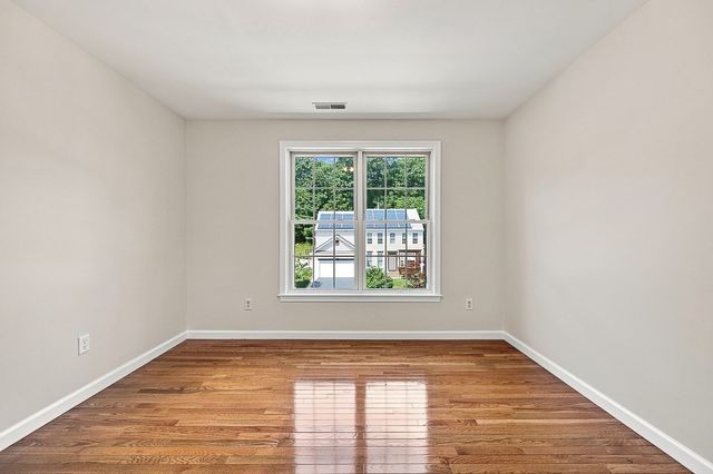 37 Aspen Avenue, Grafton, MA 01560