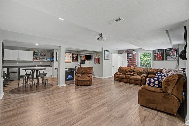 7728 Devonwood Court, Huber Heights, OH 45424