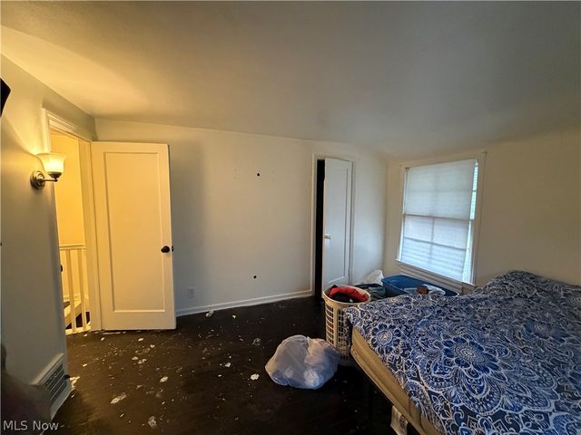 1437 E 252nd Street, Euclid, OH 44117